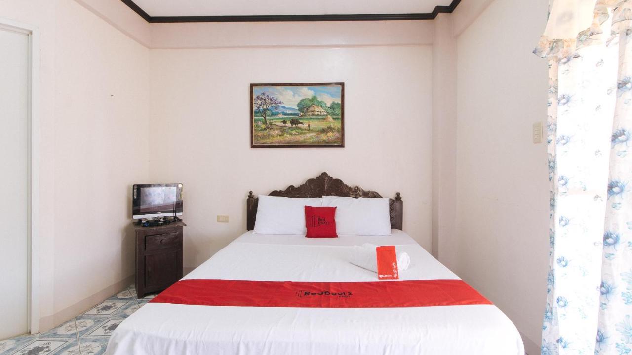 RedDoorz @ SeaSun Beach Resort&Hotel Zambales Santa Cruz  Exterior foto